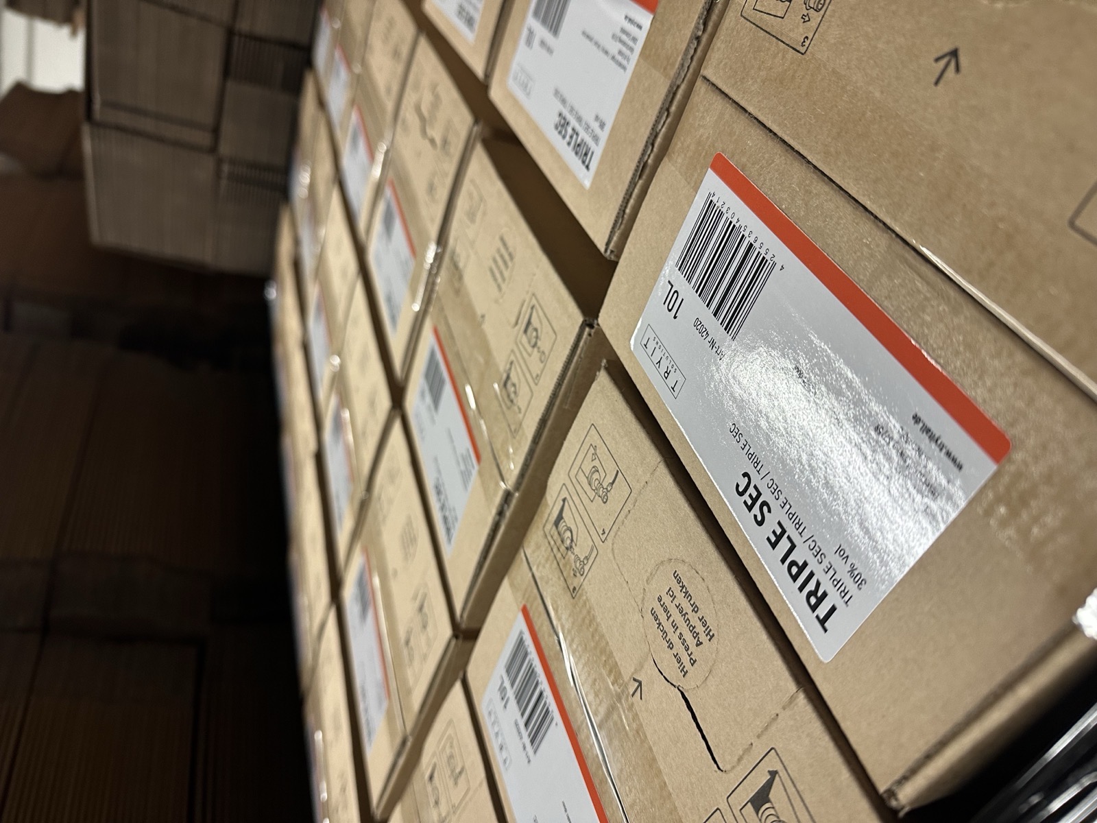 TRY IT! Produktion — Bag-in-Box Abfüllung in der Manufaktur Schenefeld